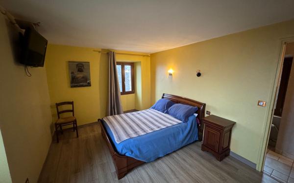 Maison à vendre    4 pièces •  Altier