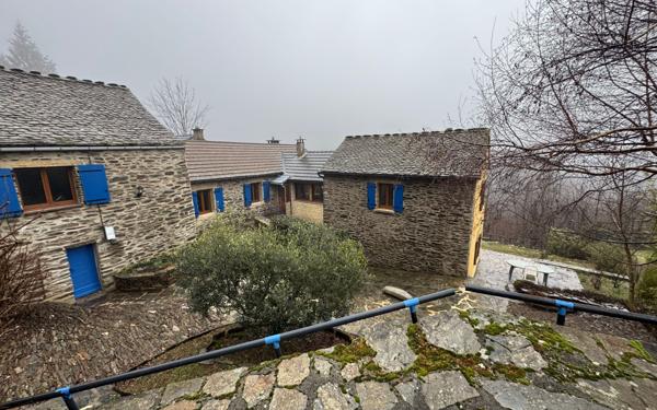 Maison à vendre    4 pièces •  Altier