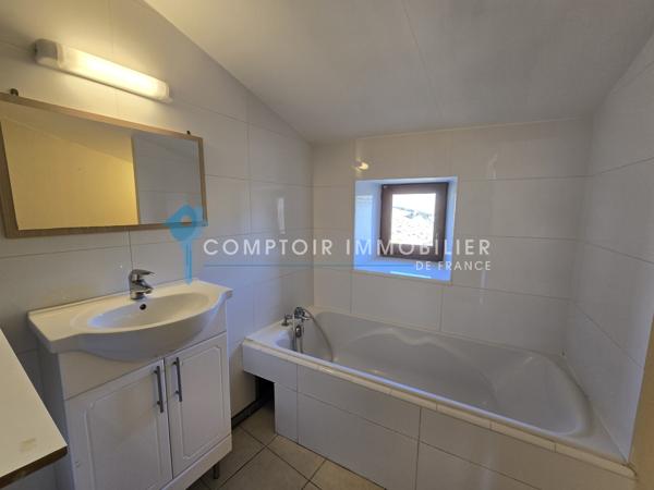 Maison
                                                                                                                                                                                                                                                                                                                        3 pièce(s)                                                                                                                                                                                                          2 chambre(s)                                                                                                                                                                                                          72.13  m²