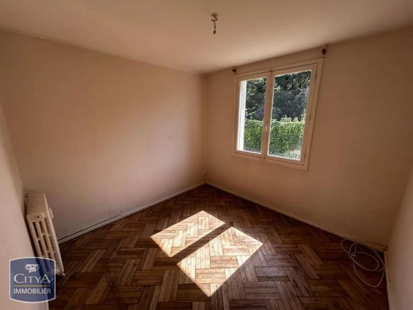 Appartement à louer 4 pièces 64.3m² Cholet (49300)