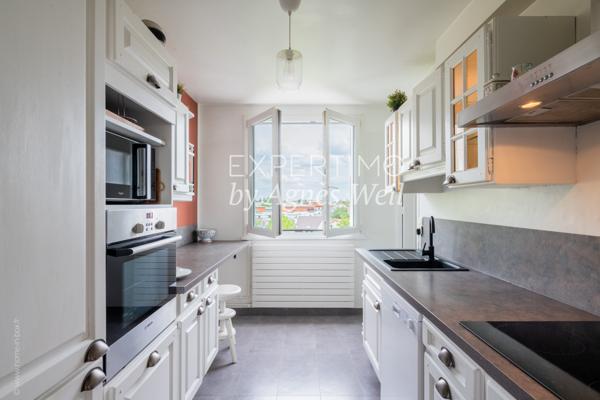 Rueil-Malmaison (92500) RUEIL-MALMAISON - PLATEAU / MONT VALÉRIEN - APPARTEMENT 4 PIÈCES CONTEMPORAIN AVEC LOGGIA