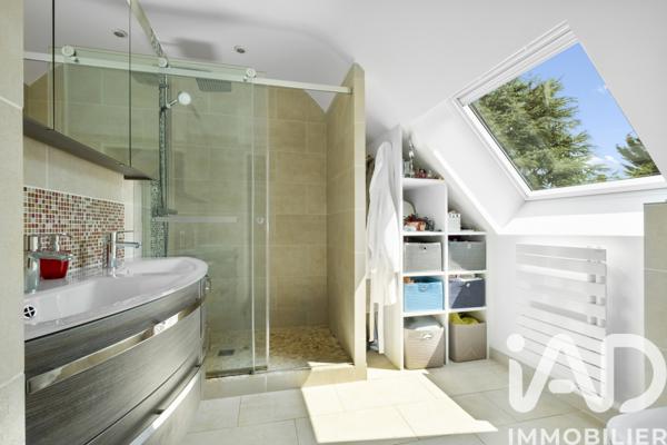 Maison à vendre 6 pièces 158 m² Croissy-sur-Seine