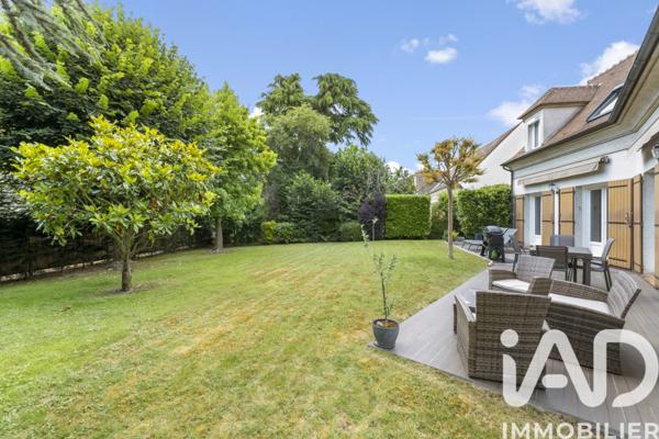 Maison à vendre 6 pièces 158 m² Croissy-sur-Seine