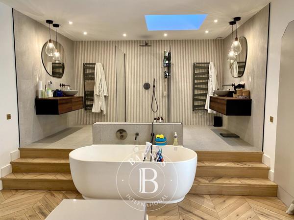 Trouville-sur-Mer, Maison  330 m² à vendre