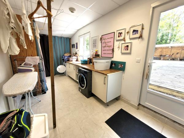 Superbe maison aux grands volumes, avec piscine.