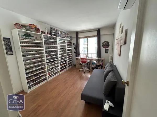 Appartement à vendre 3 pièces 86m² Toulon (83000)