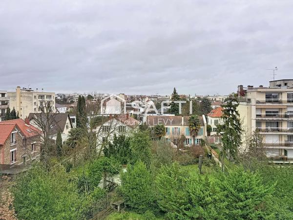 A rénover - 2p, dernier ét., balcon, parking, cave