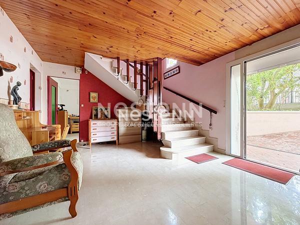 Maison familiale à vendre sur la commune de Chambly 220 m² - 6 chambres, sous-sol total aménagé
