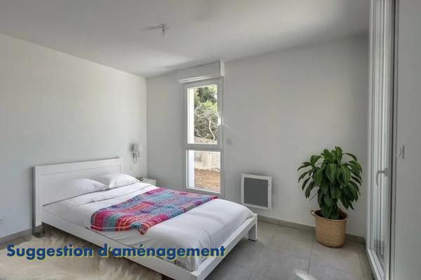 À NIMES (30) Appartement T3 à vendre avec terrasse et place de parking
