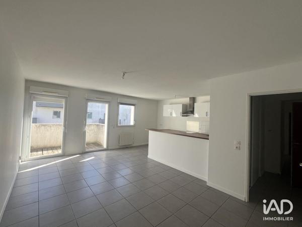 Location appartement 3 pièces 70 m² Mérignac