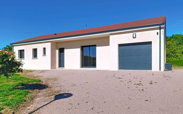Maison à vendre    4 pièces • 100,43 m2 Le Mayet-de-Montagne