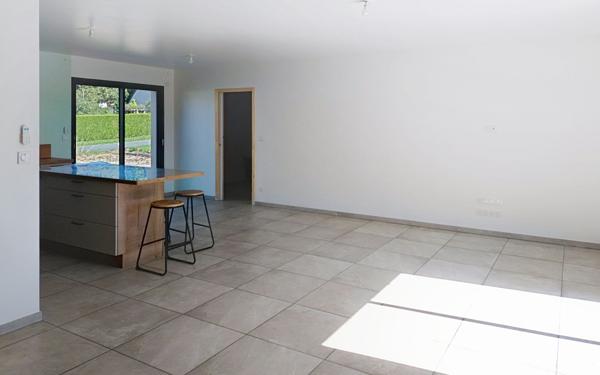 Maison à vendre    4 pièces • 100,43 m2 Le Mayet-de-Montagne