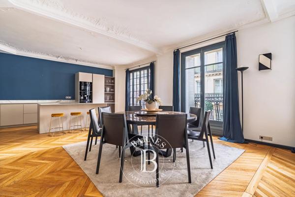 Paris 16ème, Appartement 3 Chambres -  184 m² à vendre