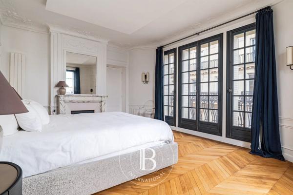 Paris 16ème, Appartement 3 Chambres -  184 m² à vendre