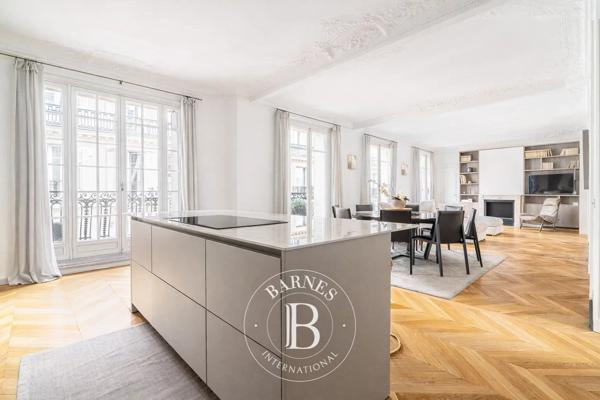 Paris 16ème, Appartement 3 Chambres -  184 m² à vendre
