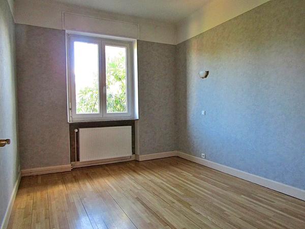 Location                                                      Appartement
                        
                     3 pièces                      71 m2                     à Saint-Dié-des-Vosges