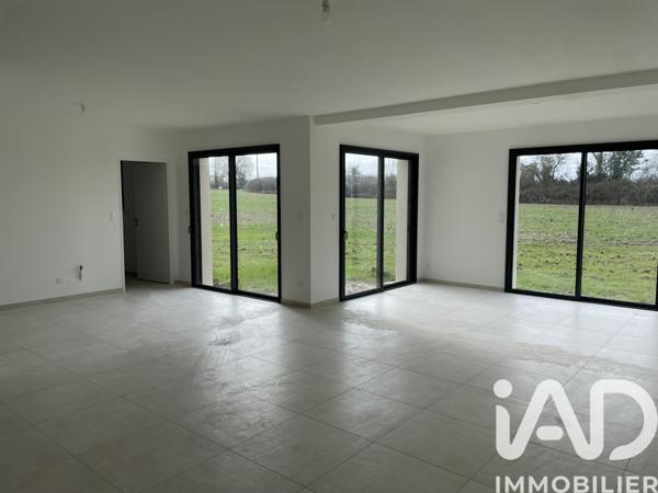 Maison à vendre 7 pièces 136 m² Neuillé-Pont-Pierre