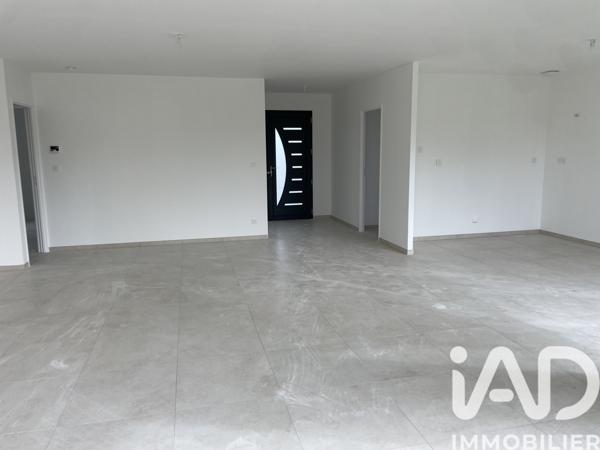 Maison à vendre 7 pièces 136 m² Neuillé-Pont-Pierre