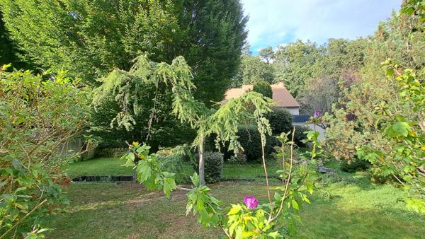 Terrain Les Essarts Le Roi 652 m2