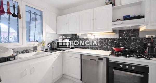 À vendre Appartement 4 pièces 117.12 m² - Béziers 34500