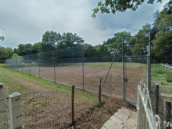 Etude de Guichen - A 30 mn au sud de Rennes au centre d'une agglomération dynamique et desservi...