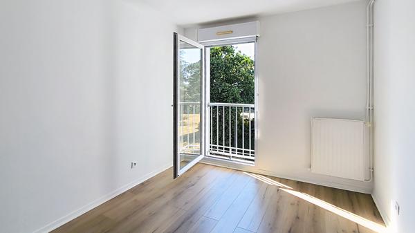 Appartement traversant Saint Barthelemy d'Anjou 5 pièce(s) 90 m2