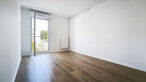 Appartement traversant Saint Barthelemy d'Anjou 5 pièce(s) 90 m2
