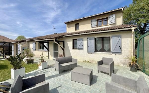 Maison à vendre    7 pièces • 166,97 m2 Saint-Médard-en-Jalles