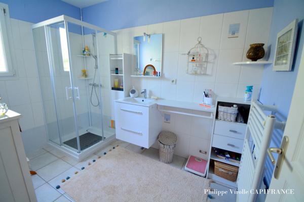 Maison à vendre 4 pièces SAINT PIERRE D'OLERON (17) 90m2 304600€