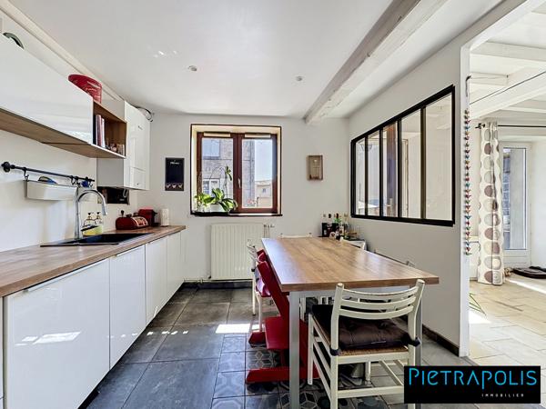 En Exclusivité chez Pietrapolis, Maison de ville de 175m2 avec son jardin de 50m2 + cave de 38m2