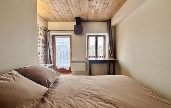 Vente Maison rénové(e) Malleret-boussac   