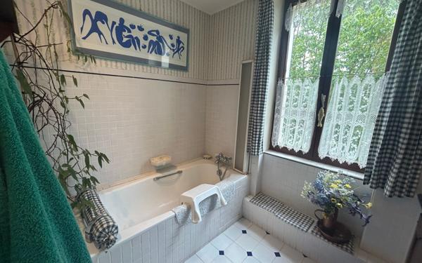 Maison à vendre    3 pièces • 198 m2 Nanteuil-lès-Meaux