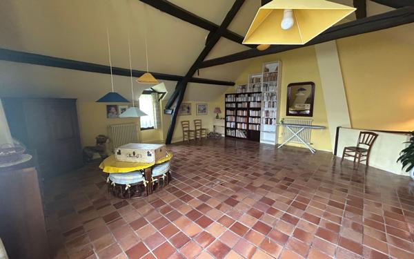 Maison à vendre    3 pièces • 198 m2 Nanteuil-lès-Meaux