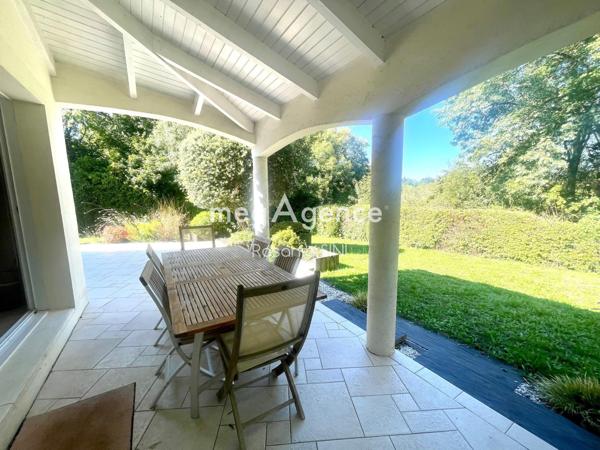 Maison à LA ROCHE-SUR-YON, 85000 - 5 pièces 149m²