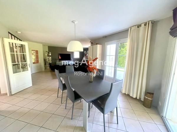 Maison à LA ROCHE-SUR-YON, 85000 - 5 pièces 149m²