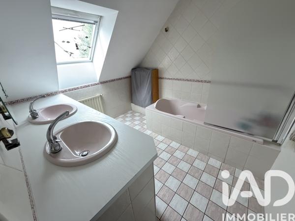 Maison à vendre 8 pièces 154 m² Guilers