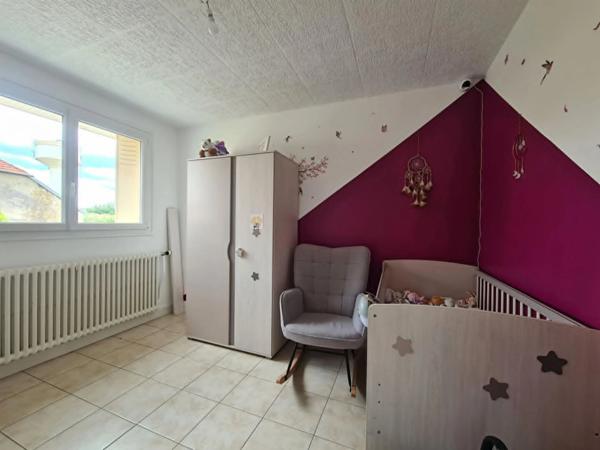 Pavillon sur sous sol  en parfait état avec chauffage économique