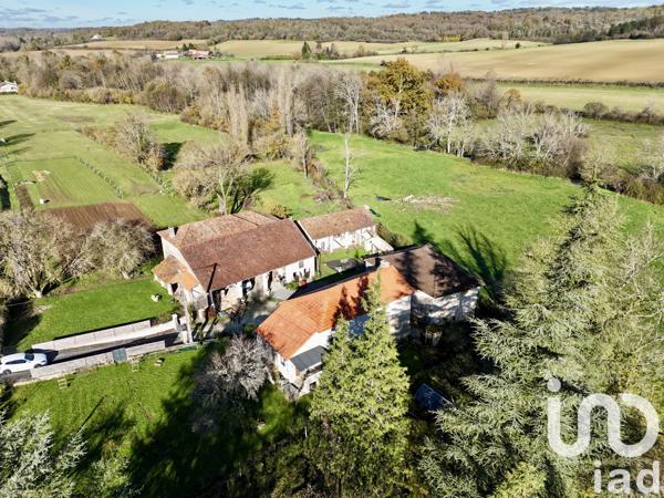 Maison à vendre 5 pièces 140 m² Sainte-Croix-de-Mareuil