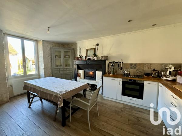 Maison à vendre 5 pièces 140 m² Sainte-Croix-de-Mareuil