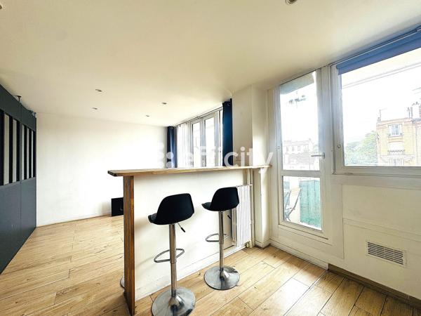 Appartement
         2 pièces
        - 35 m² 142 900 € *
