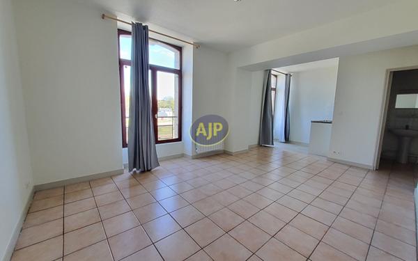 Location appartement Pontivy : 425 € - AJP Immobilier Pontivy