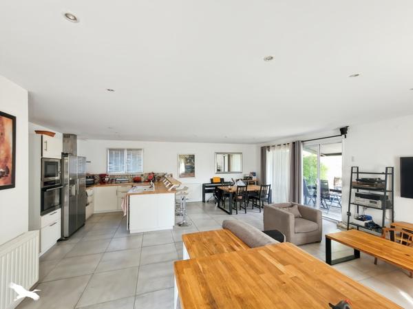 Maison 317 700 € Sadirac 5 p 112 m² DPE C