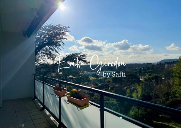 T4 dernier étage traversant avec balcon - cave - vue dégagée !