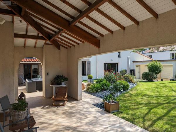Achat - Maison Les Herbiers 85500 7 pièces 160 m 2 903 m 2