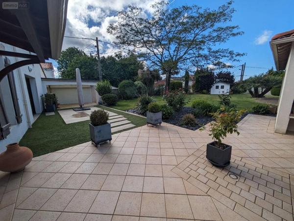 Achat - Maison Les Herbiers 85500 7 pièces 160 m 2 903 m 2