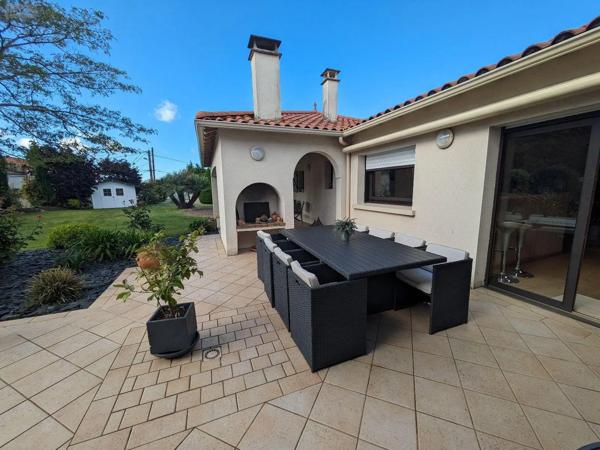 Achat - Maison Les Herbiers 85500 7 pièces 160 m 2 903 m 2