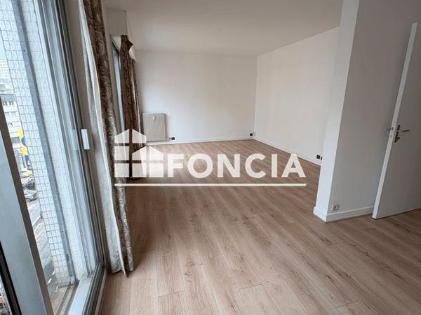 Location Appartement 4 pièces 89.49 m² - Paris 75015