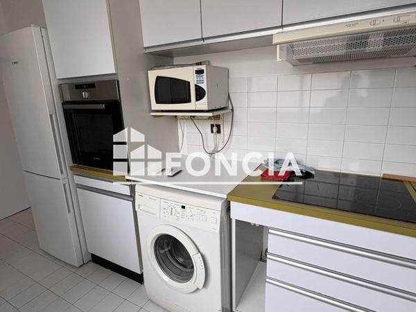 Location Appartement 4 pièces 89.49 m² - Paris 75015