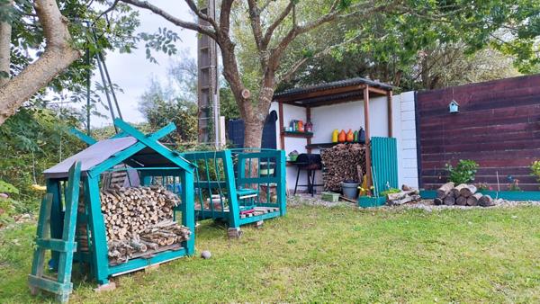 "Demeure d’Exception à Crozon : 175 m² de Caractère, 5 Chambres et Horizon Marin"