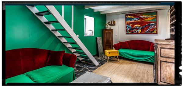 "Demeure d’Exception à Crozon : 175 m² de Caractère, 5 Chambres et Horizon Marin"